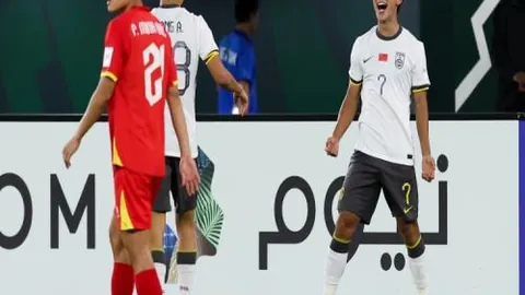 “NBA离队球员雷迪什受多队追捧：京粤沪领跑，CBA与NBA球员争夺战”